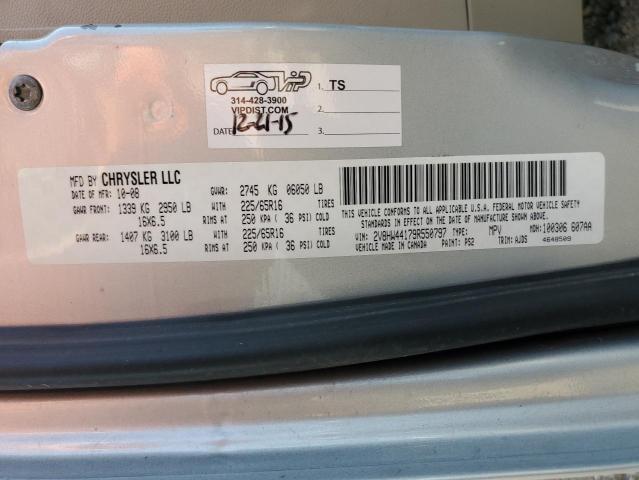 2V8HW44179R550797 - 2009 VOLKSWAGEN ROUTAN S SILVER photo 10