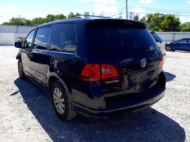 2C4RVABG5ER135139 - 2014 VOLKSWAGEN ROUTAN SE BLUE photo 3