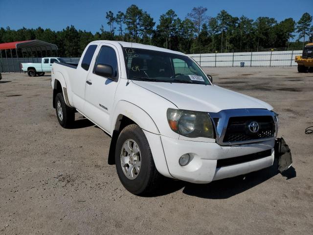 5TFTU4GN4BX006176 - 2011 TOYOTA TACOMA PRE WHITE photo 1