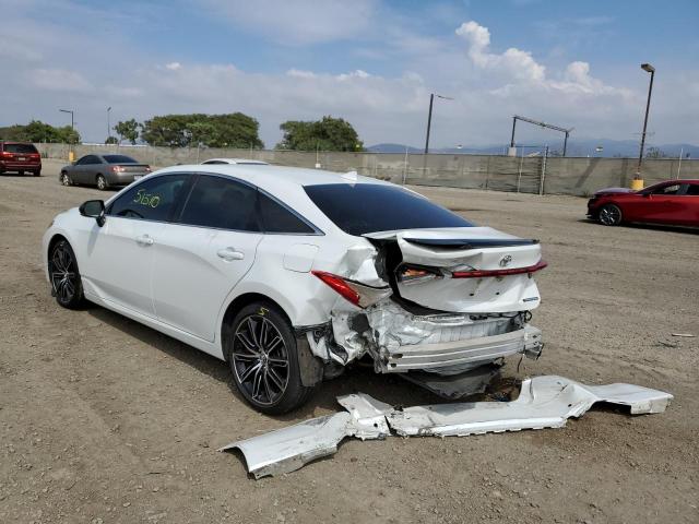 4T1BZ1FB1KU034842 - 2019 TOYOTA AVALON XLE WHITE photo 3