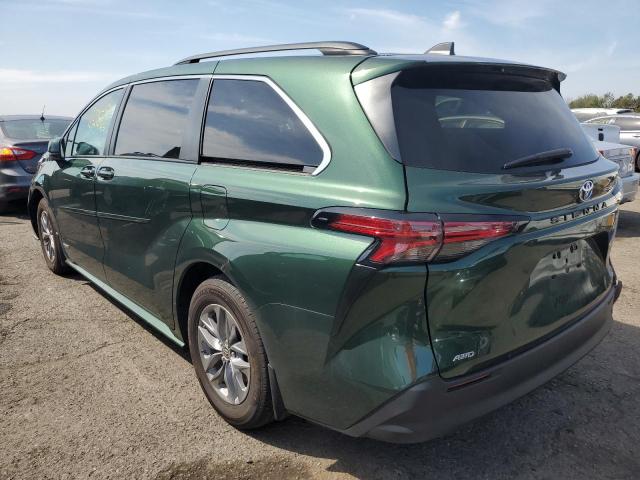 5TDKSKFC1MS032510 - 2021 TOYOTA SIENNA LE GREEN photo 3