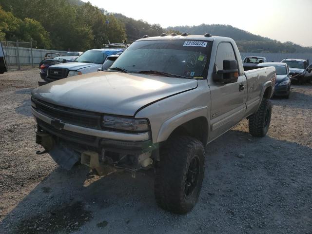 1GCGK24U8YE237920 - 2000 CHEVROLET SILVERADO GOLD photo 2