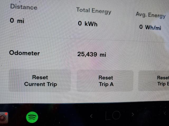 5YJYGDED1MF113870 - 2021 TESLA MODEL Y فحمي صورة 8