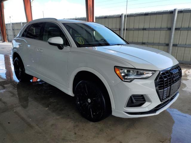 WA1AECF31L1024809 - 2020 AUDI Q3 PREMIUM WHITE photo 1