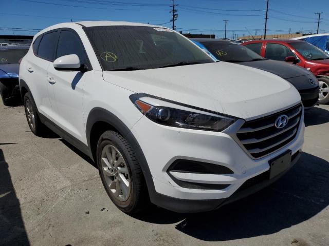 KM8J23A43HU568793 - 2017 HYUNDAI TUCSON SE WHITE photo 1