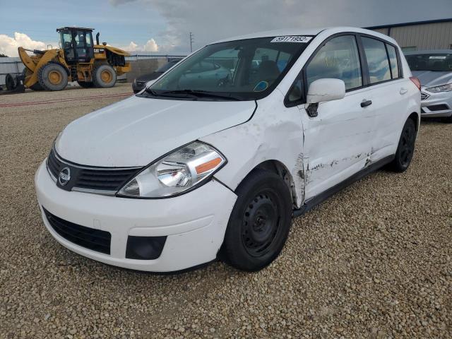 3N1BC13E79L359166 - 2009 NISSAN VERSA WHITE photo 2