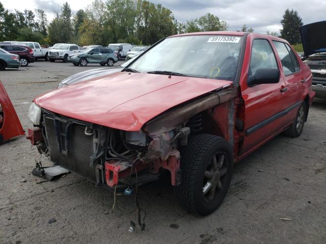 3VWRA81H1SM004689 - 1995 VOLKSWAGEN JETTA III RED photo 2