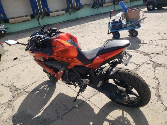 JKAEXEJ15HDA00812 - 2017 KAWASAKI EX650 J ნარინჯისფერი ფოტო 3