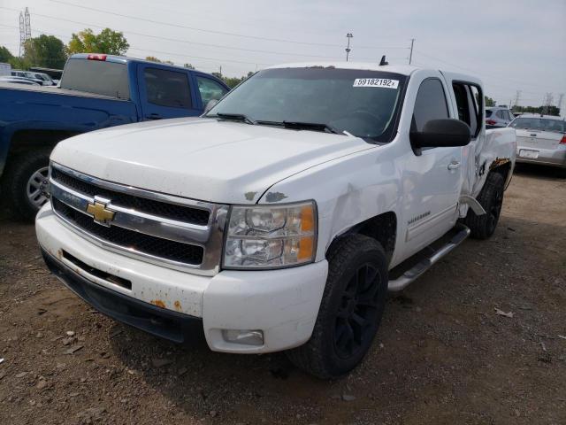 1GCPKTE39BF204583 - 2011 CHEVROLET 1500 WHITE photo 2