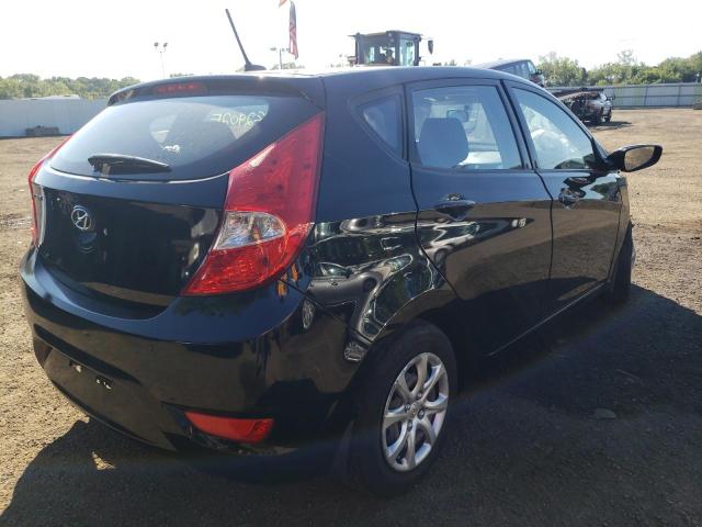 KMHCT5AE4DU135245 - 2013 HYUNDAI ACCENT BLACK photo 4