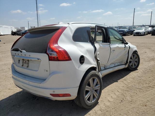 YV449MDK5G2896074 - 2016 VOLVO XC60 T6 PR WHITE photo 4