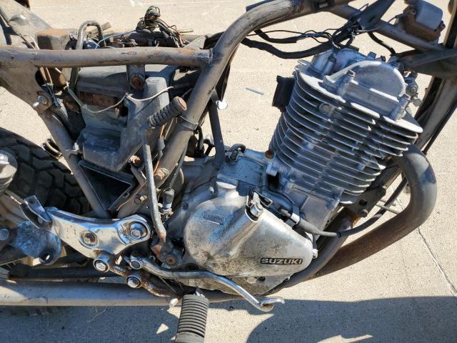 JS1NK41A2B2106062 - 1981 SUZUKI GN400 SILVER photo 7