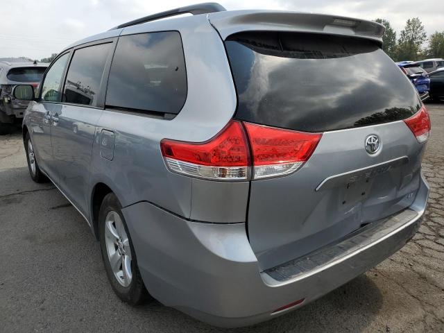 5TDKK3DC3ES473257 - 2014 TOYOTA SIENNA LE SILVER photo 3