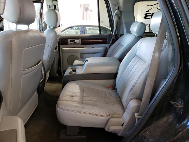 5LMFU28RX4LJ31642 - 2004 LINCOLN NAVIGATOR 黑色 照片 6