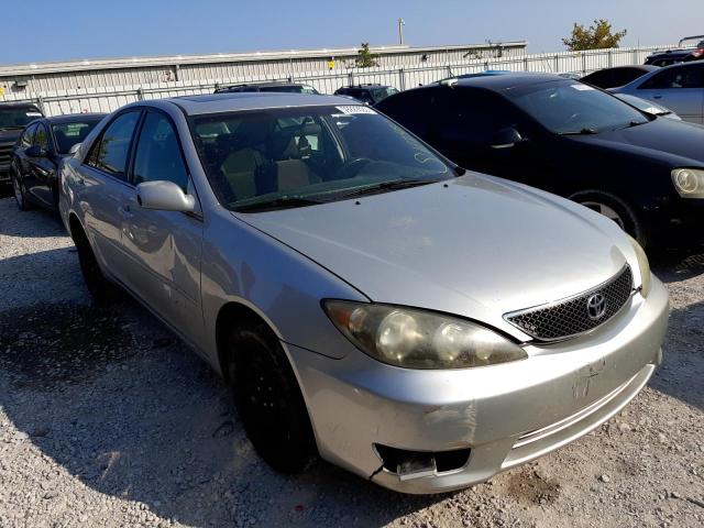 4T1BE32K35U612912 - 2005 TOYOTA CAMRY LE SILVER photo 1
