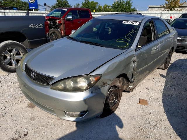 4T1BE32K35U612912 - 2005 TOYOTA CAMRY LE SILVER photo 2