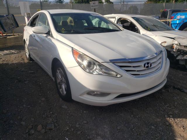 5NPEB4AC3DH653091 - 2013 HYUNDAI SONATA GLS WHITE photo 1