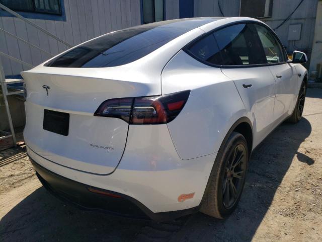 5YJYGDEE1LF025263 - 2020 TESLA MODEL Y Белый фото 4