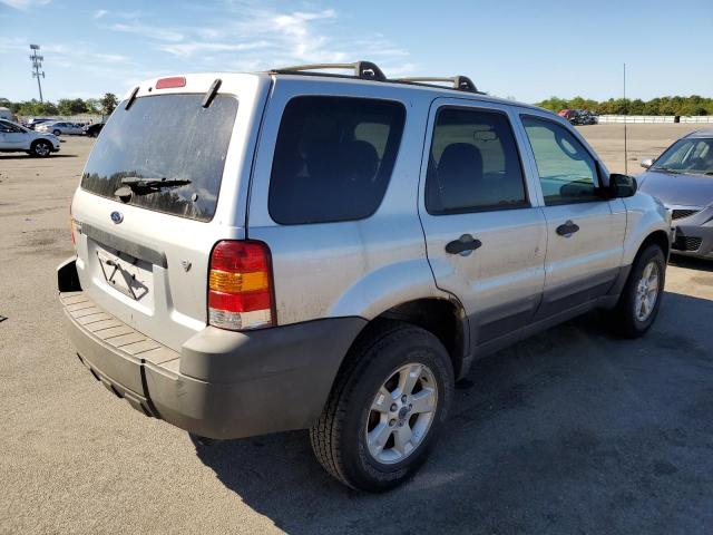 1FMYU03157KA59857 - 2007 FORD ESCAPE XLT GRAY photo 4