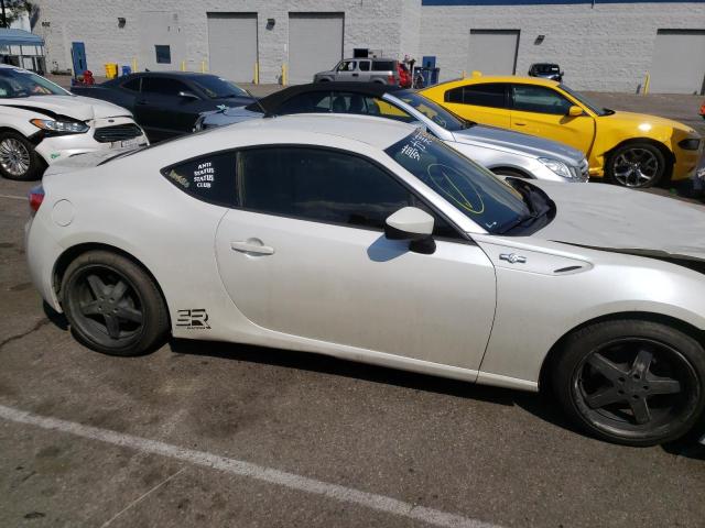 JF1ZNAA19D2708768 - 2013 TOYOTA SCION FR-S WHITE photo 9