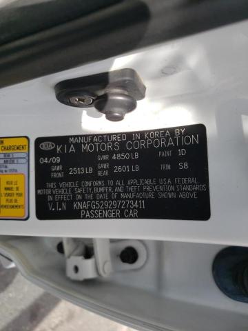 KNAFG529297273411 - 2009 KIA RONDO BASE WHITE photo 10