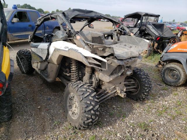 3JBVGAY46KK002235 - 2019 CAN-AM MAVERICK X TWO TONE photo 3