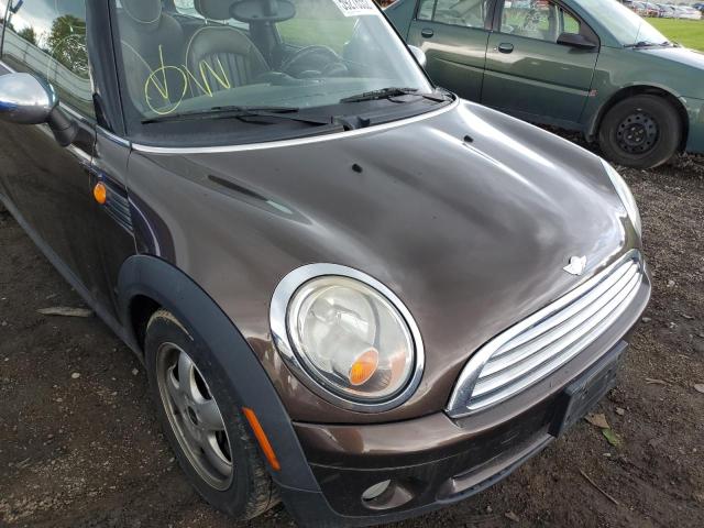 WMWML33568TN67239 - 2008 MINI COOPER CLU BROWN photo 9