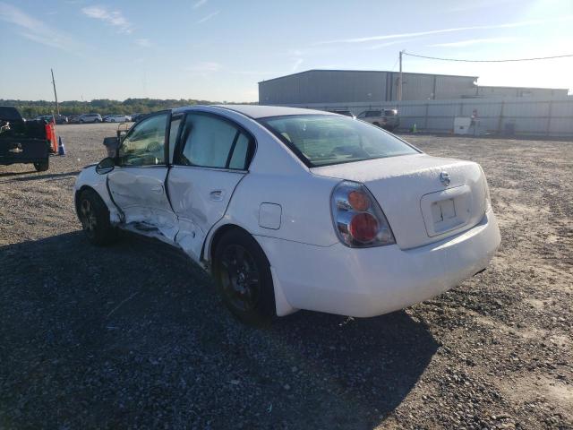 1N4AL11E94C187549 - 2004 NISSAN ALTIMA BAS WHITE photo 3