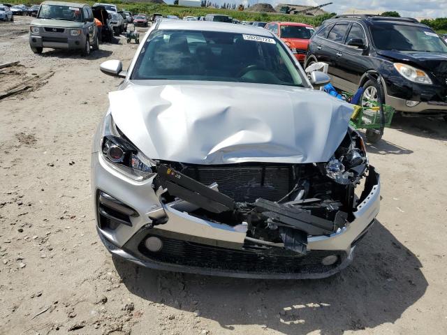 3KPF24ADXKE031473 - 2019 KIA FORTE FE SILVER photo 9