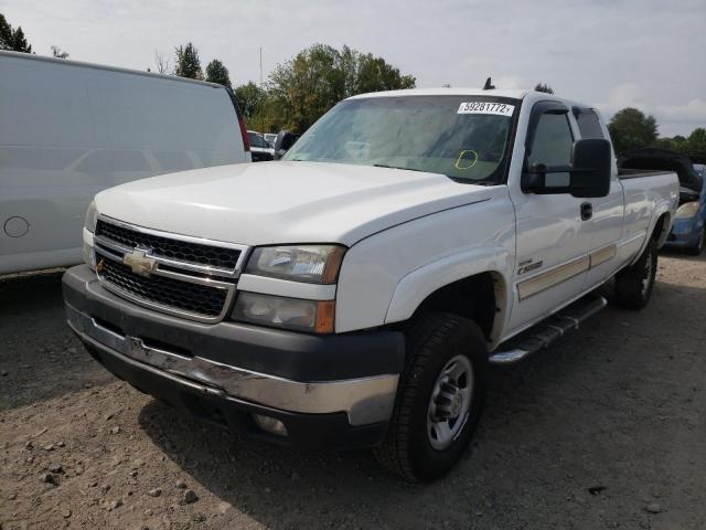 1GCHK29D96E271827 - 2006 CHEVROLET 2500 4X4 WHITE photo 2