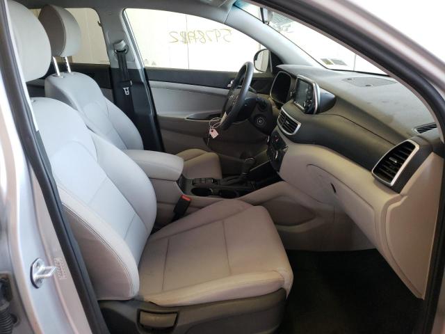 KM8J23A40KU894459 - 2019 HYUNDAI TUCSON SE SILVER photo 5