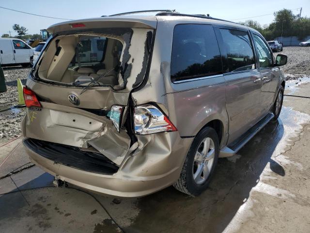 2V8HW34129R554881 - 2009 VOLKSWAGEN ROUTAN SE CREAM photo 4