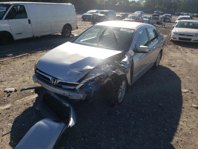 1HGCM56327A153999 - 2007 HONDA ACCORD SE SILVER photo 2