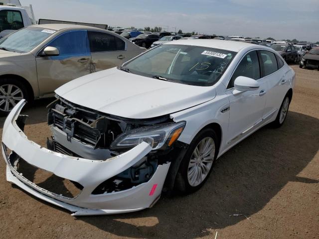 1G4ZP5SZ6JU135646 - 2018 BUICK LACROSSE E WHITE photo 2