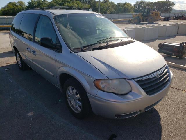 2A4GP54L77R206003 - 2007 CHRYSLER TOWN AND C SILVER photo 1