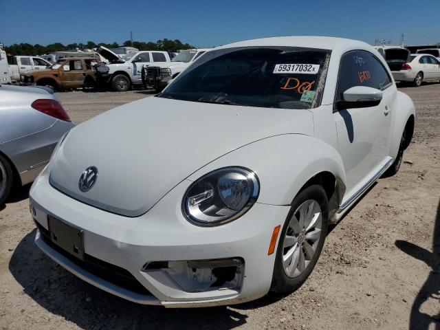 3VWFD7AT2KM708053 - 2019 VOLKSWAGEN BEETLE S WHITE photo 2