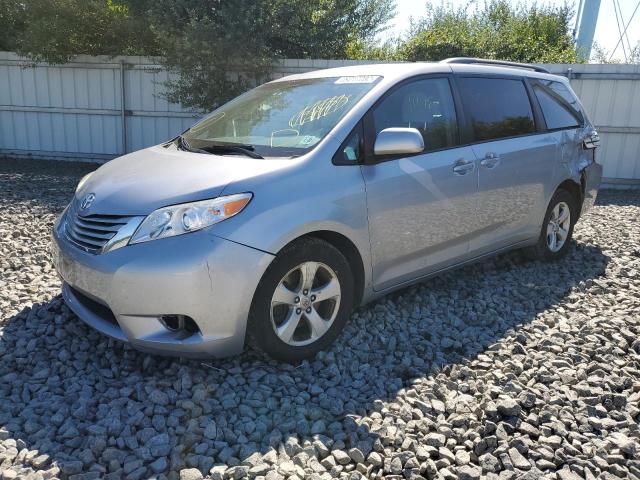 5TDKZ3DC3HS774871 - 2017 TOYOTA SIENNA LE SILVER photo 2