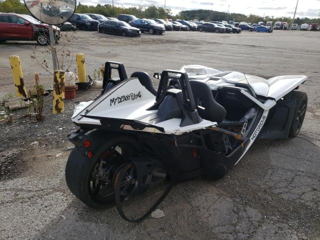 57XAAPFAXK8130552 - 2019 POLARIS SLINGSHOT WHITE photo 4