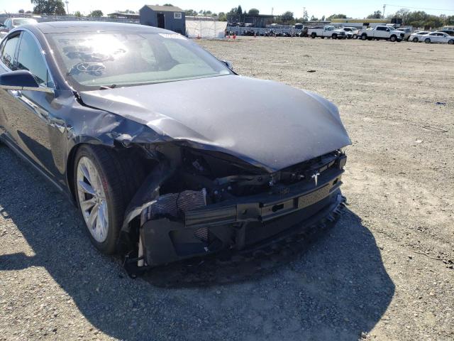 5YJSA1E15HF233799 - 2017 TESLA MODEL S Մոխրագույն լուսանկար 9