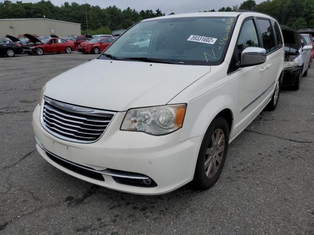 2A4RR8DG1BR733616 - 2011 CHRYSLER TOWN & COU WHITE photo 2