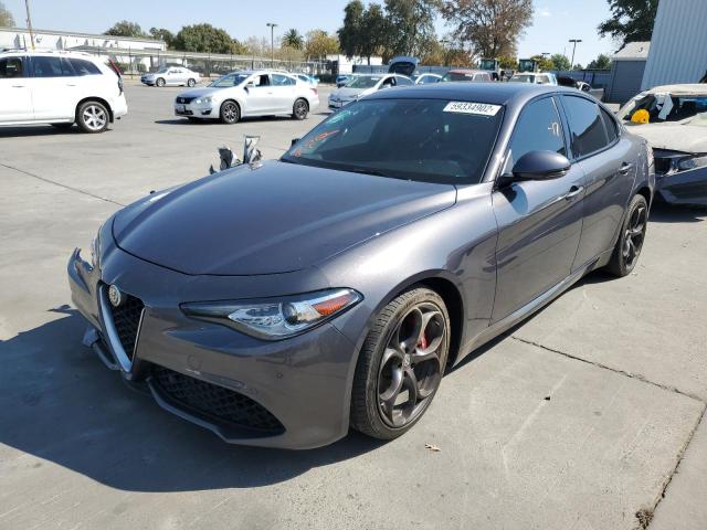 ZARFAECN9H7550141 - 2017 ALFA ROMEO GIULIA TI GRAY photo 2