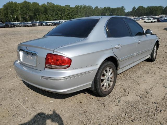 KMHWF35H63A829979 - 2003 HYUNDAI SONATA GLS SILVER photo 4