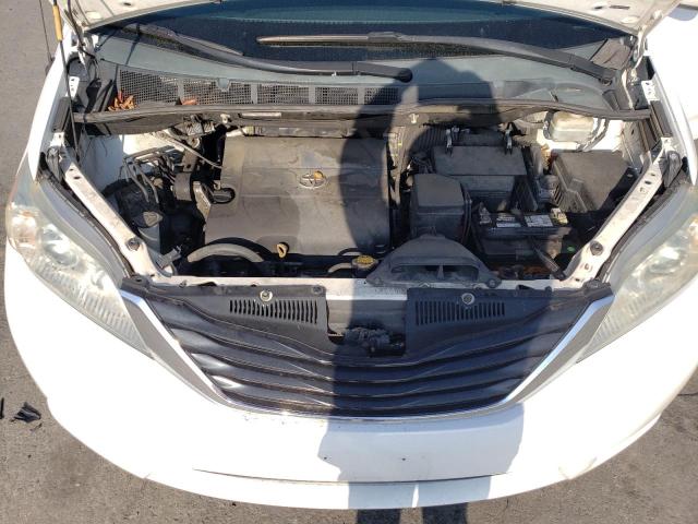 5TDKK3DC3DS335491 - 2013 TOYOTA SIENNA LE WHITE photo 7