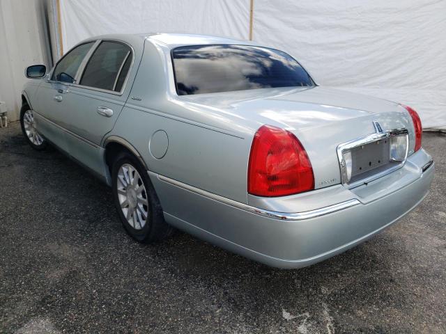 1LNHM81W97Y613735 - 2007 LINCOLN TOWN CAR S SILVER photo 3