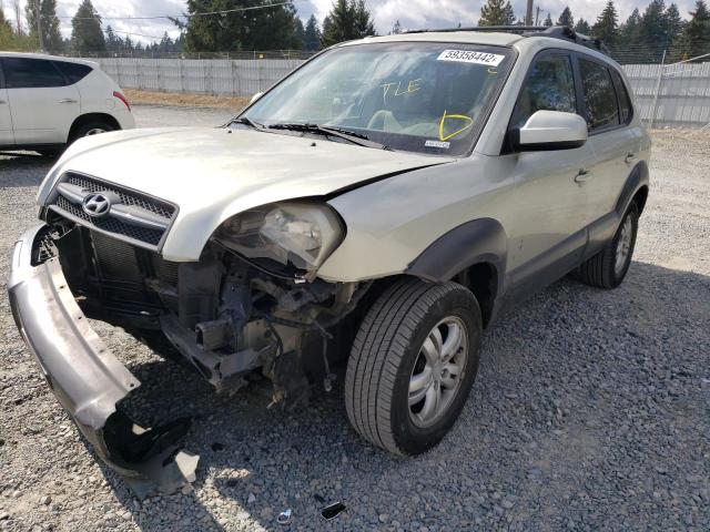 KM8JN72D57U520420 - 2007 HYUNDAI TUCSON SE GOLD photo 2