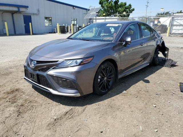 4T1K31AK8NU574962 - 2022 TOYOTA CAMRY XSE GRAY photo 2