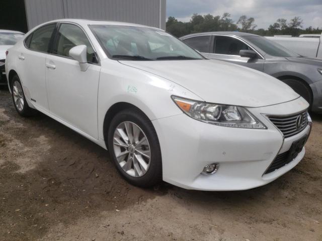 JTHBW1GG0F2090004 - 2015 LEXUS ES 300H WHITE photo 1