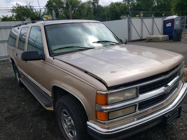 3GNFK16R4XG156393 - 1999 CHEVROLET SUBURBAN K GOLD photo 1