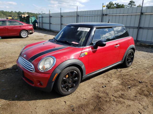 WMWMF3C50ATU76500 - 2010 MINI COOPER RED photo 2