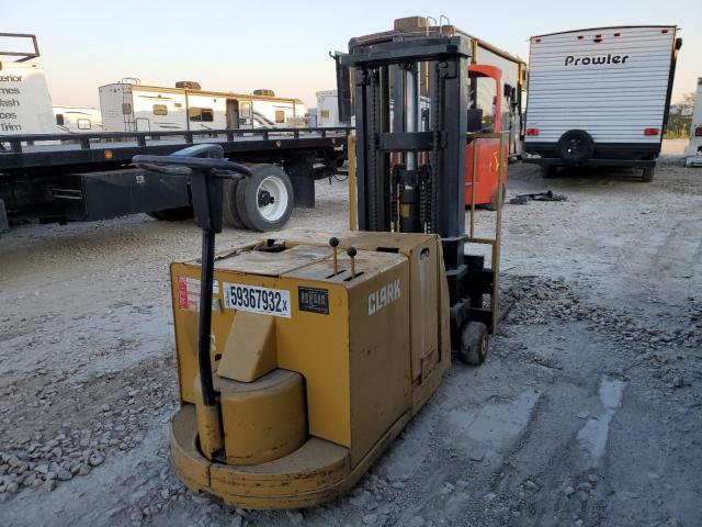 ST2452844068 - 2011 CLAR FORKLIFT 黄色 照片 2